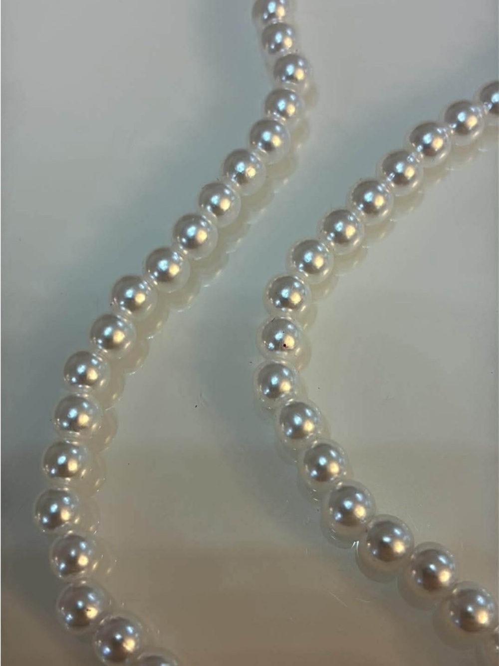 Pearl Style Starfish Necklace - White & Gold - Picture 4 of 8